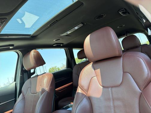 Ebony Black 2023 Kia Telluride EX