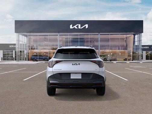 Glacial White Pearl 2026 Kia Sportage X-Line