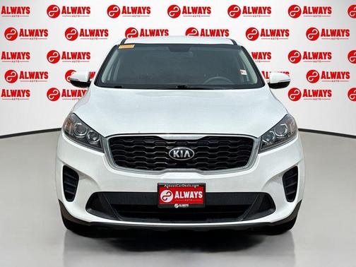 Snow White Pearl 2019 Kia Sorento LX