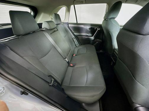 Silver Sky Metallic 2022 Toyota RAV4 LE