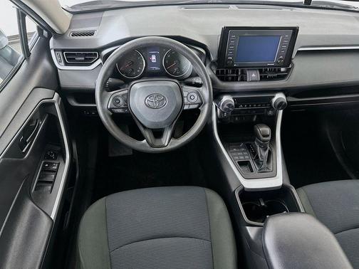 Silver Sky Metallic 2022 Toyota RAV4 LE