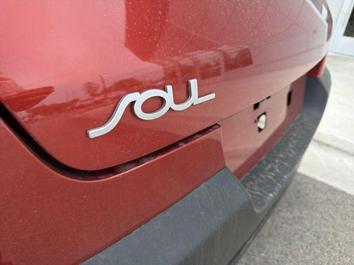Mars Orange 2022 Kia Soul LX