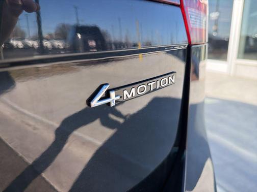 2022 Volkswagen Tiguan 2.0T SE 4MOTION