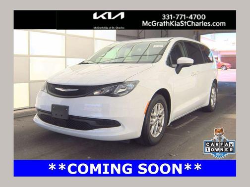 Bright White Clearcoat 2023 Chrysler Voyager LX