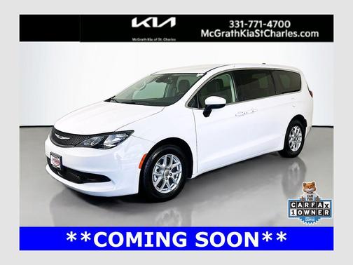 Bright White Clearcoat 2023 Chrysler Voyager LX