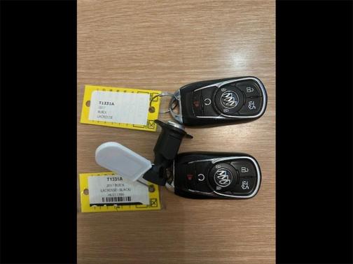 2017 Buick LaCrosse Essence