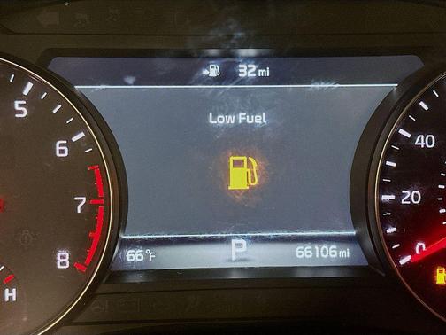 Gravity Blue 2018 Kia Cadenza Technology