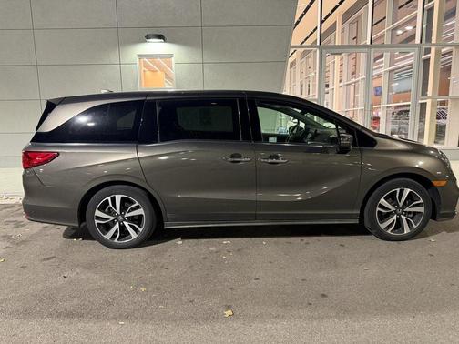 2020 Honda Odyssey Elite