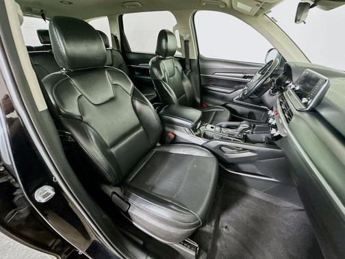 Ebony Black 2021 Kia Telluride LX