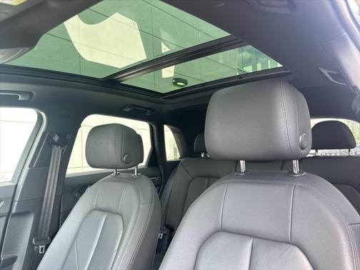 2022 Audi Q3 45 S line Premium Plus