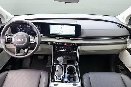 2024 Kia Carnival SX