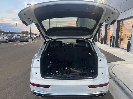 2022 Audi Q5 e 55 S line Premium Plus