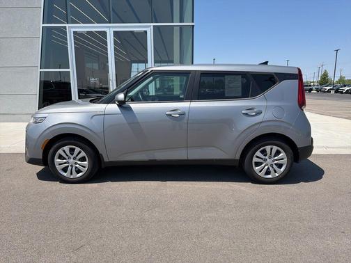 Steel Gray 2022 Kia Soul LX