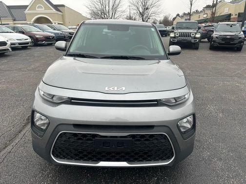 Steel Gray 2022 Kia Soul LX