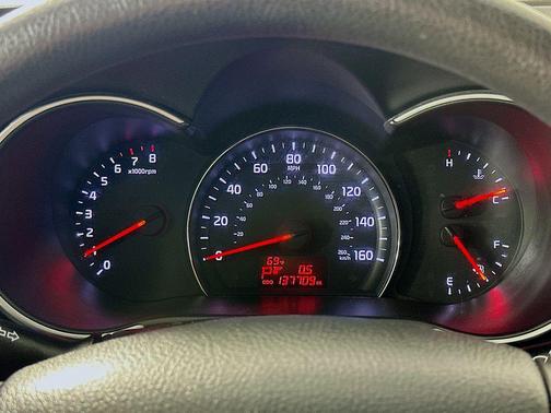 Titanium Silver 2014 Kia Sorento LX