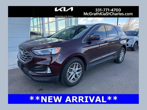 Burgundy 2022 Ford Edge SEL