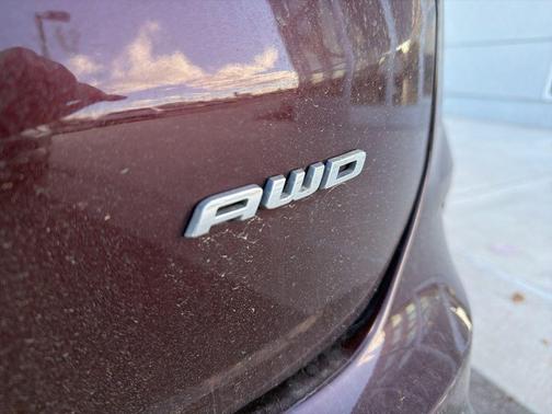 Burgundy 2022 Ford Edge SEL