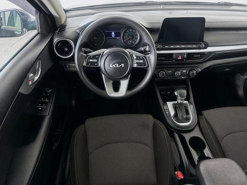 2023 Kia Forte LX
