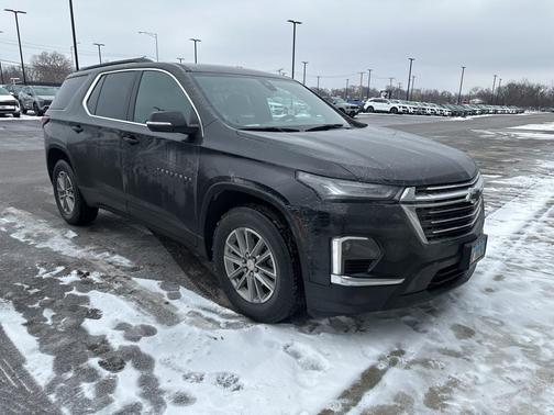 2022 Chevrolet Traverse LT Cloth