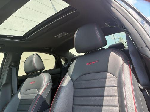 Aurora Black Pearl 2024 Kia Forte GT