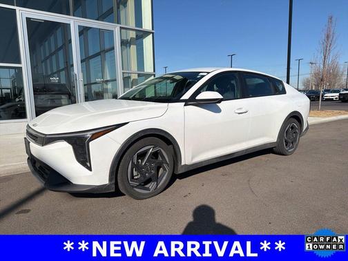2025 Kia K4 EX