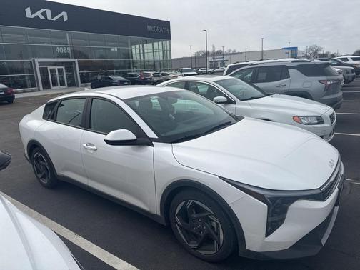 2025 Kia K4 EX