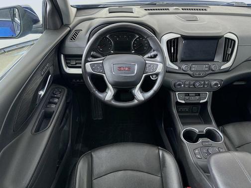 Marine Metallic 2022 GMC Terrain SLT