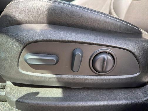 Marine Metallic 2022 GMC Terrain SLT