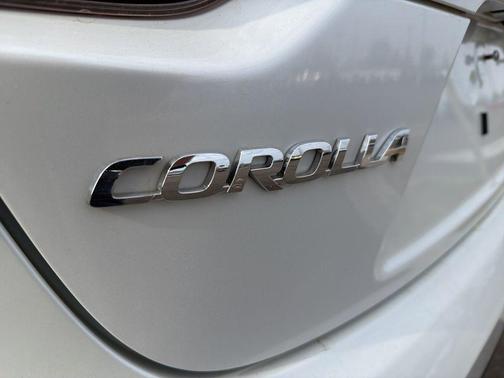 Wind Chill Pearl 2023 Toyota Corolla LE