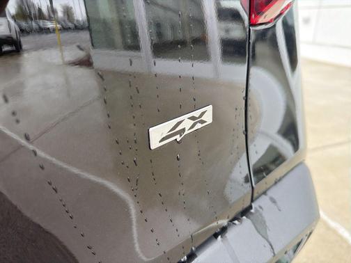 Fusion Black 2025 Kia Seltos S