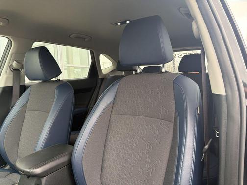 Fusion Black 2025 Kia Seltos S