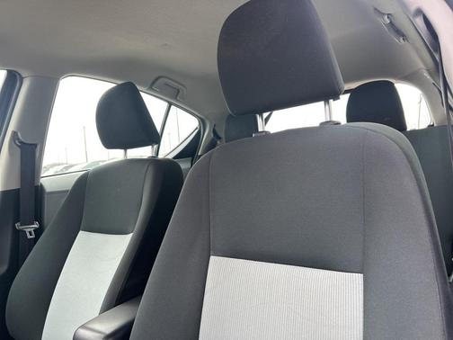 2014 Toyota Prius c Two