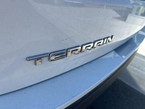 Summit White 2020 GMC Terrain SLE