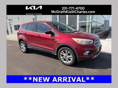Ruby Red Metallic 2017 Ford Escape SE