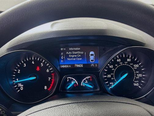 Ruby Red Metallic 2017 Ford Escape SE