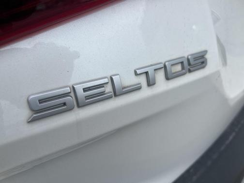 2023 Kia Seltos LX