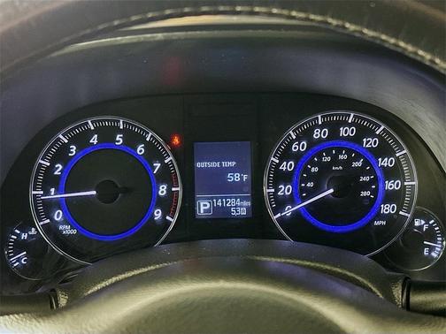 2015 INFINITI QX70 Base