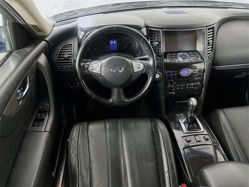 2015 INFINITI QX70 Base