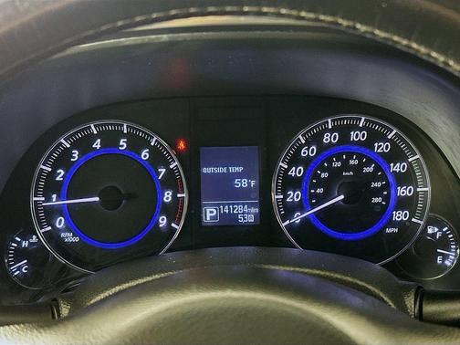 2015 INFINITI QX70 Base