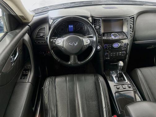 2015 INFINITI QX70 Base