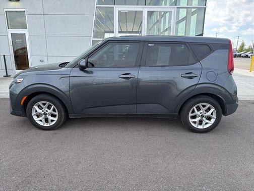 Gravity Gray 2021 Kia Soul S