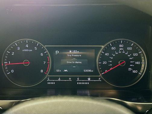 Everlasting Silver 2023 Kia Sorento LX