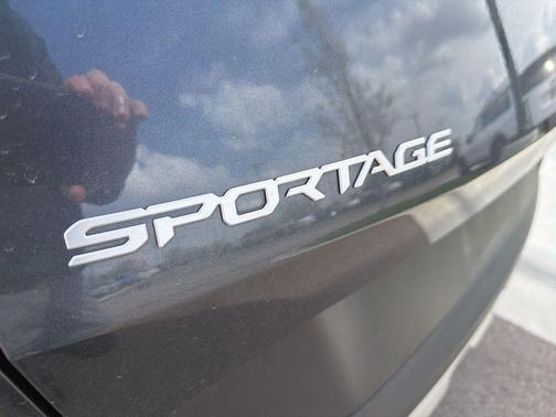 Gravity Gray 2025 Kia Sportage EX