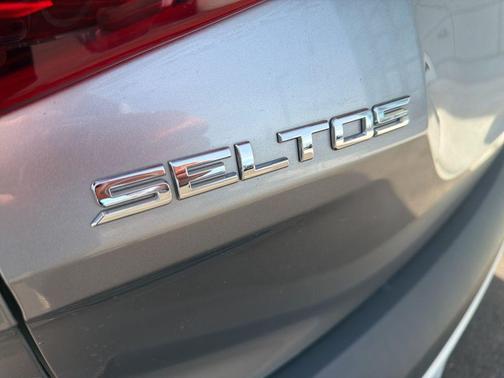 2021 Kia Seltos EX