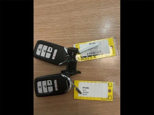 2022 Honda Pilot Touring 8-Passenger