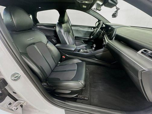 Glacial White Pearl 2022 Kia K5 GT-Line