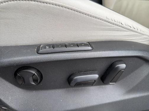 2018 Volkswagen Tiguan 2.0T SEL