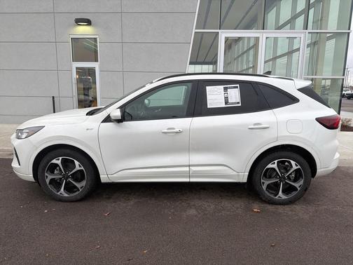 2023 Ford Escape ST-Line Select