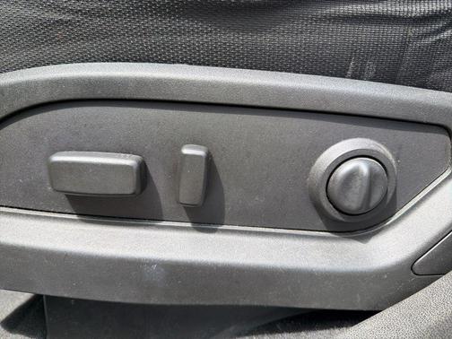 Cyber Gray Metallic 2014 Chevrolet Traverse 1LT
