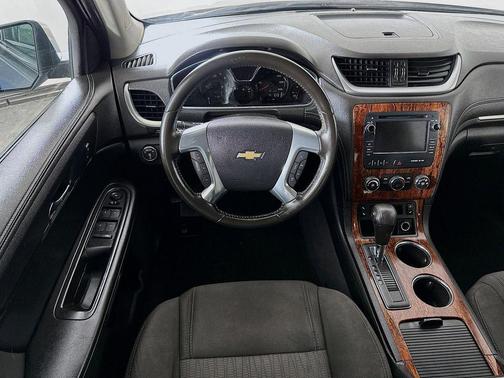 Cyber Gray Metallic 2014 Chevrolet Traverse 1LT